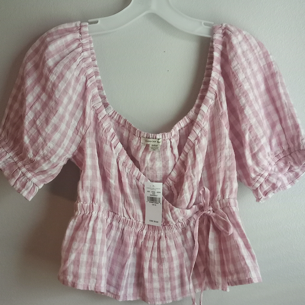 American Eagle crop top